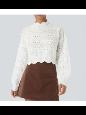 HALARA Cropped Ivory Knit Eyelet Pullover